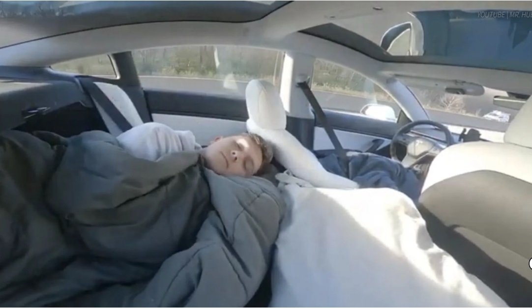 tesla 无人驾驶 2