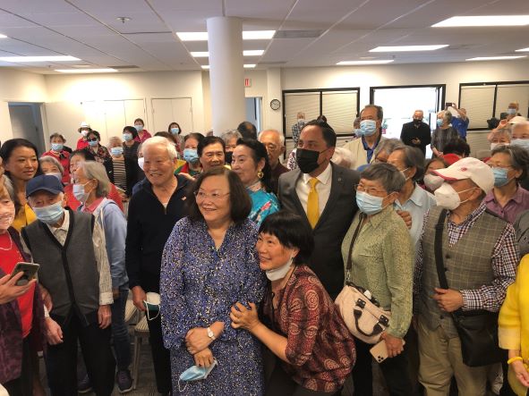 市长发黄哨子 4 small 