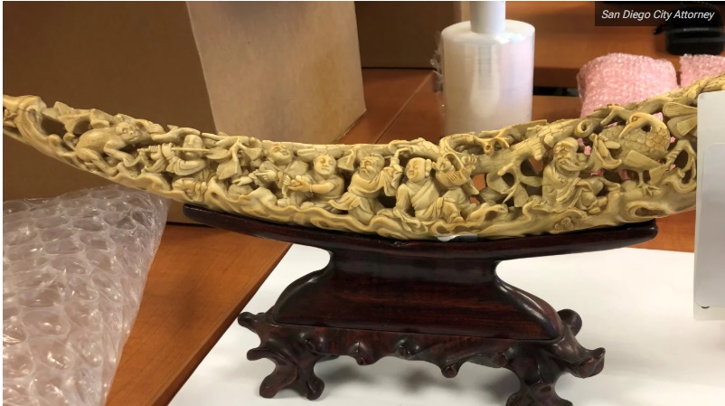 01 28 象牙艺术品 1 整个象牙