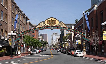 05 25 gaslamp 0