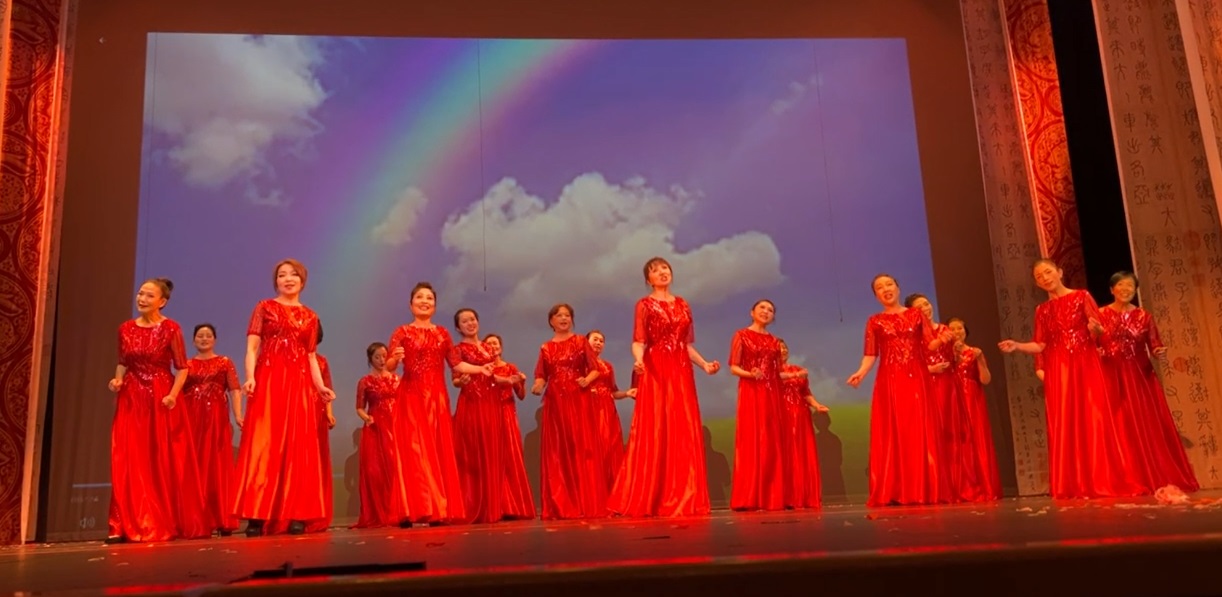 3 女声演唱 阳光总在风雨后 春之声女子合唱团