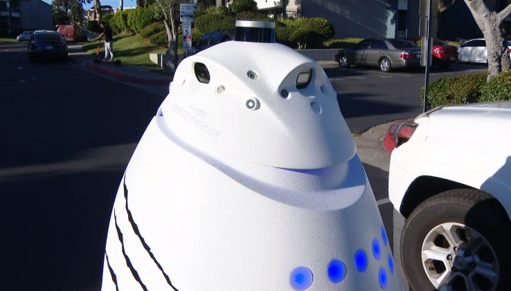 2024 04 04 security robot 3