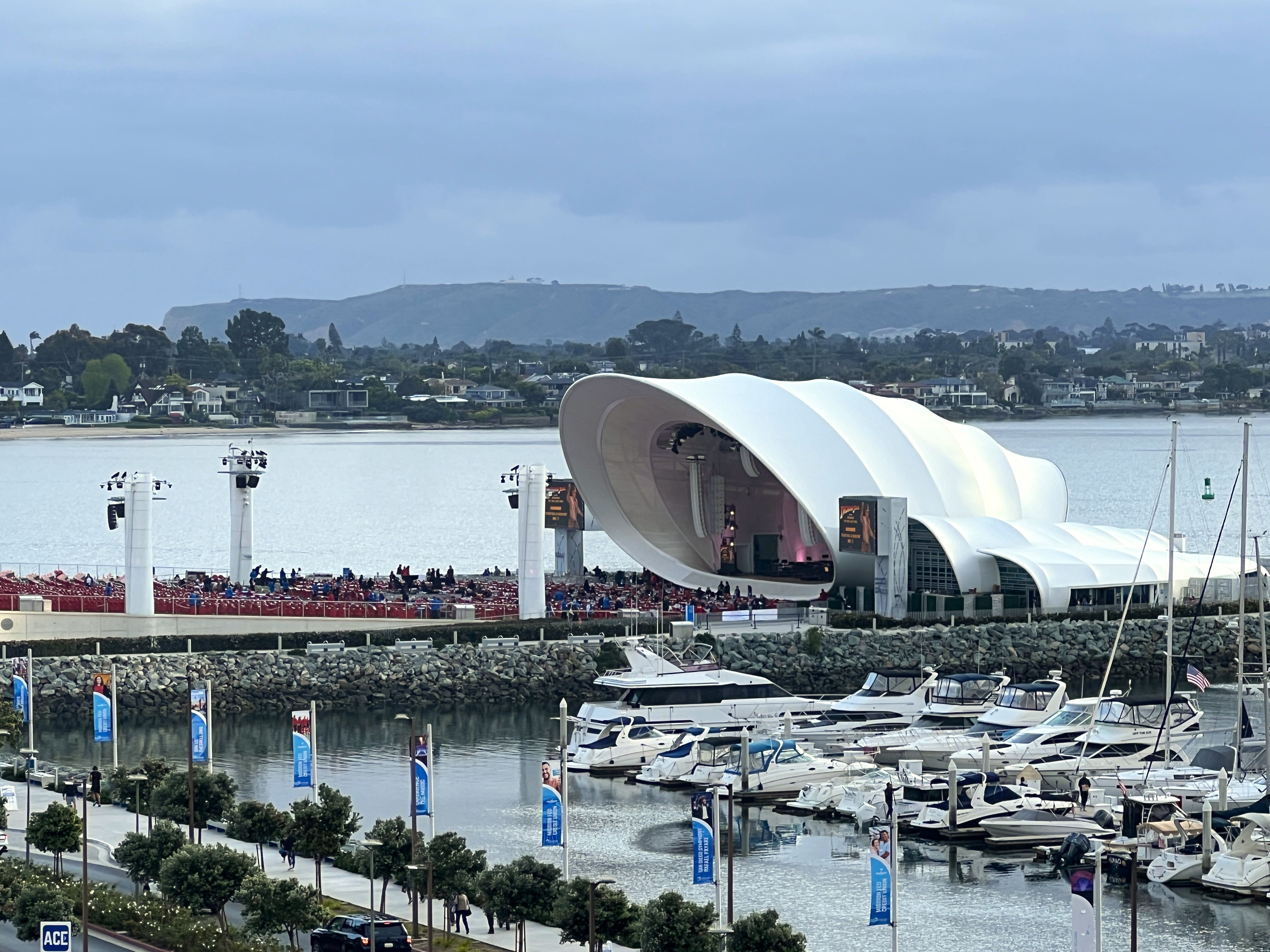 2024 04 12 拉迪贝壳剧场全景