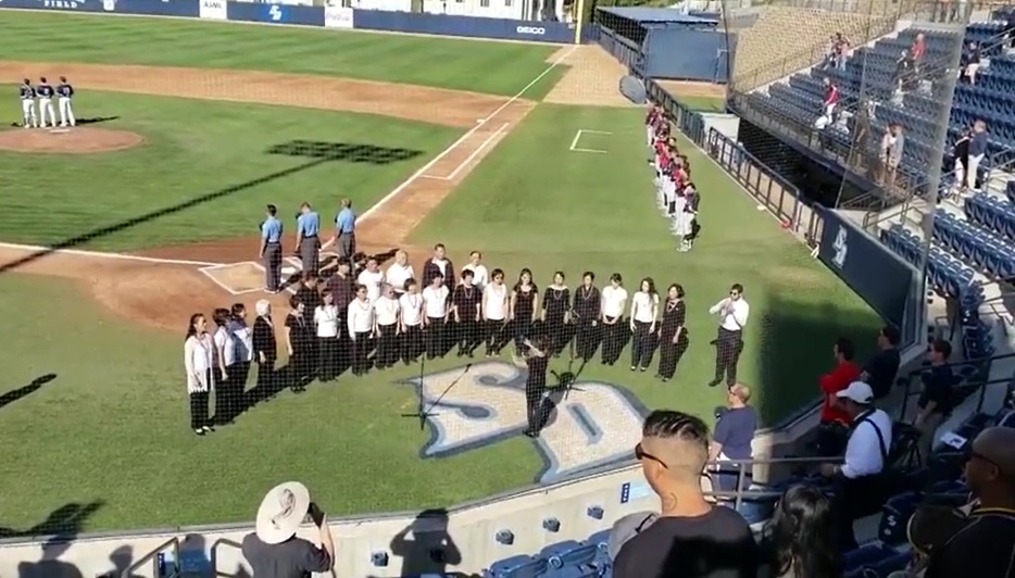 2024 10 21 唱国歌 2018