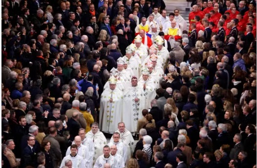 2024 12 07 巴黎圣母院重新开放仪式 1