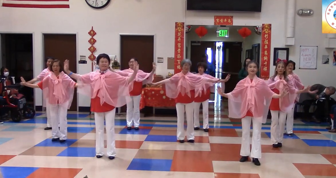yu2025 01 23 6 老年公寓春节联欢会 演出 9 舞蹈