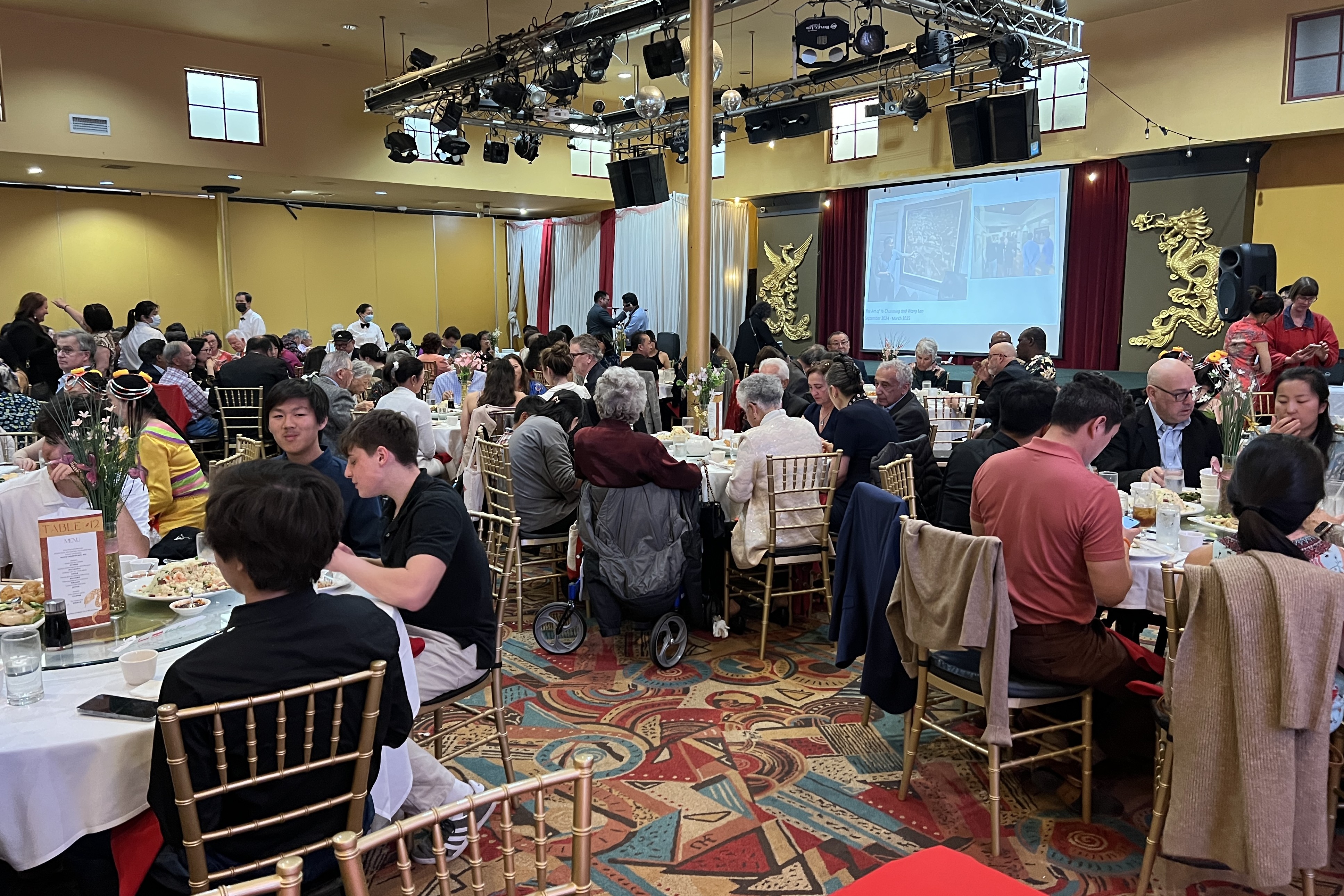 2025 04 27 宴会场面