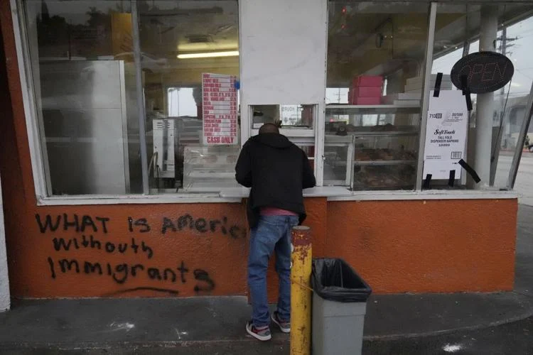 2025 06 08 遭破坏的Donut店