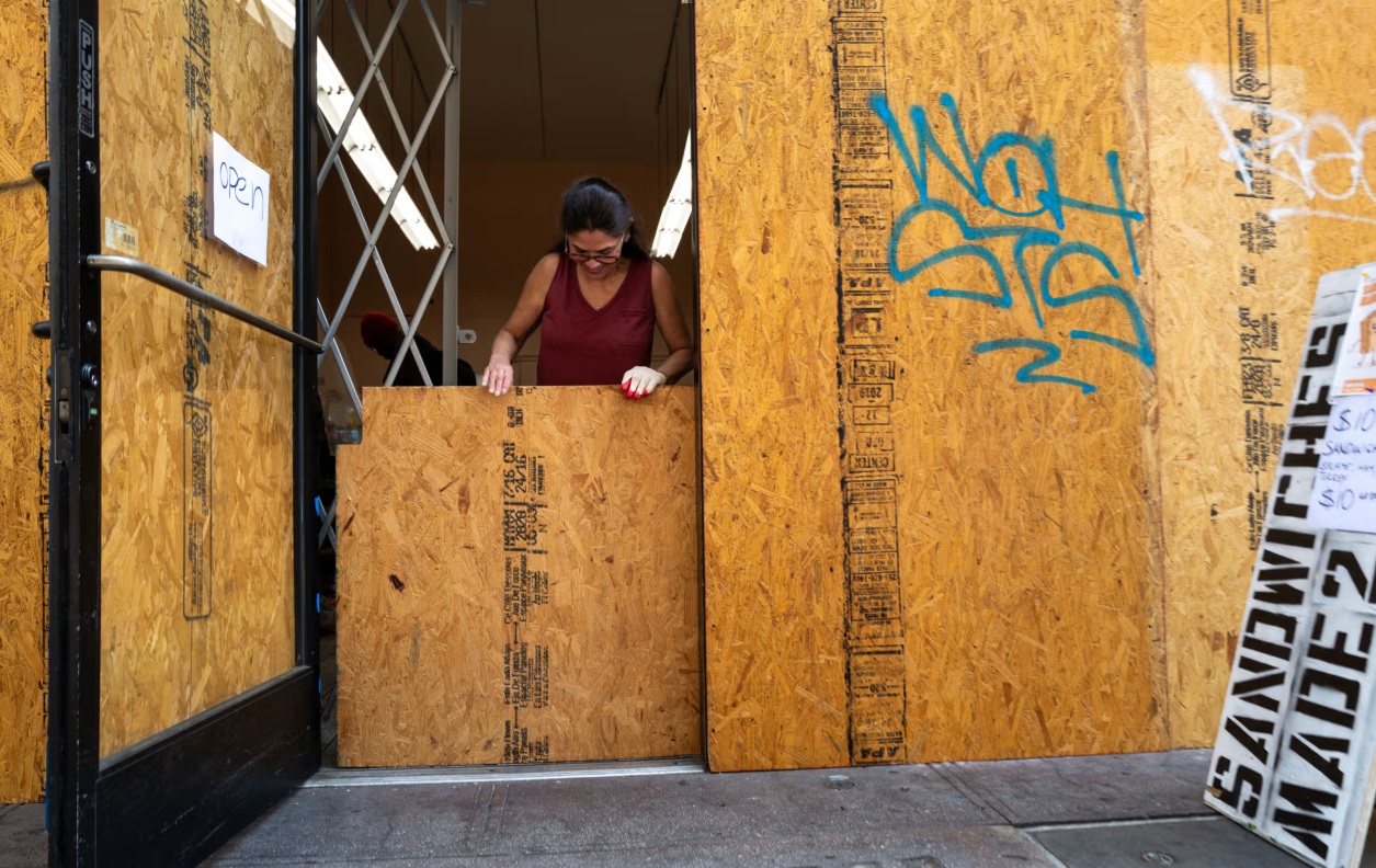 2025 06 11 洛杉矶商店