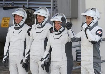 2025 08 09 4 名宇航员