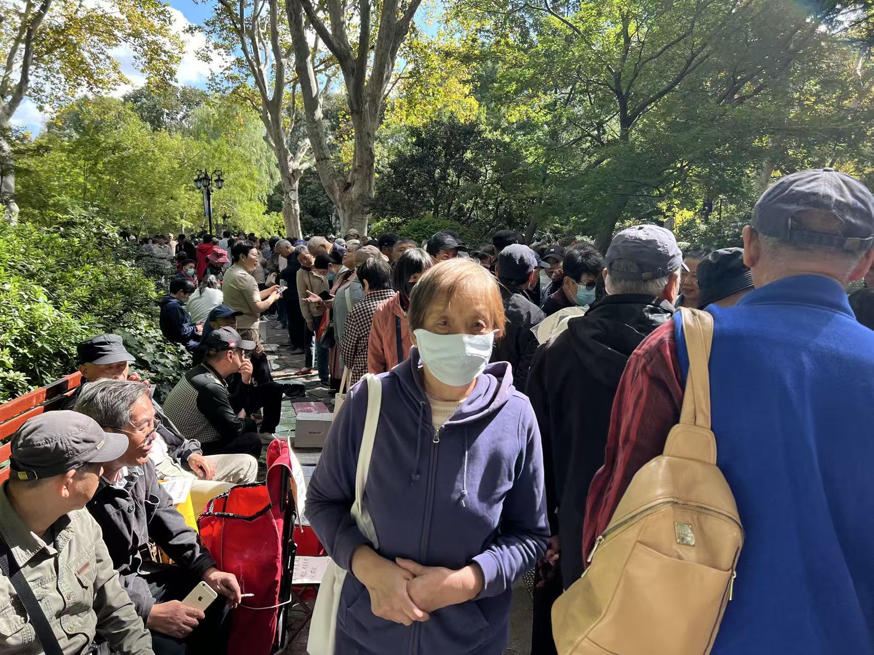 2025 11 1 相亲角 鲁迅公园 3