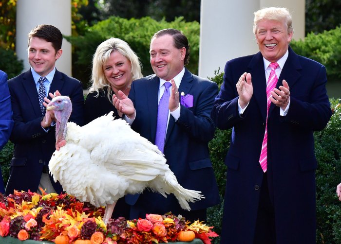 2025 11 25 川普赦免火鸡 2017