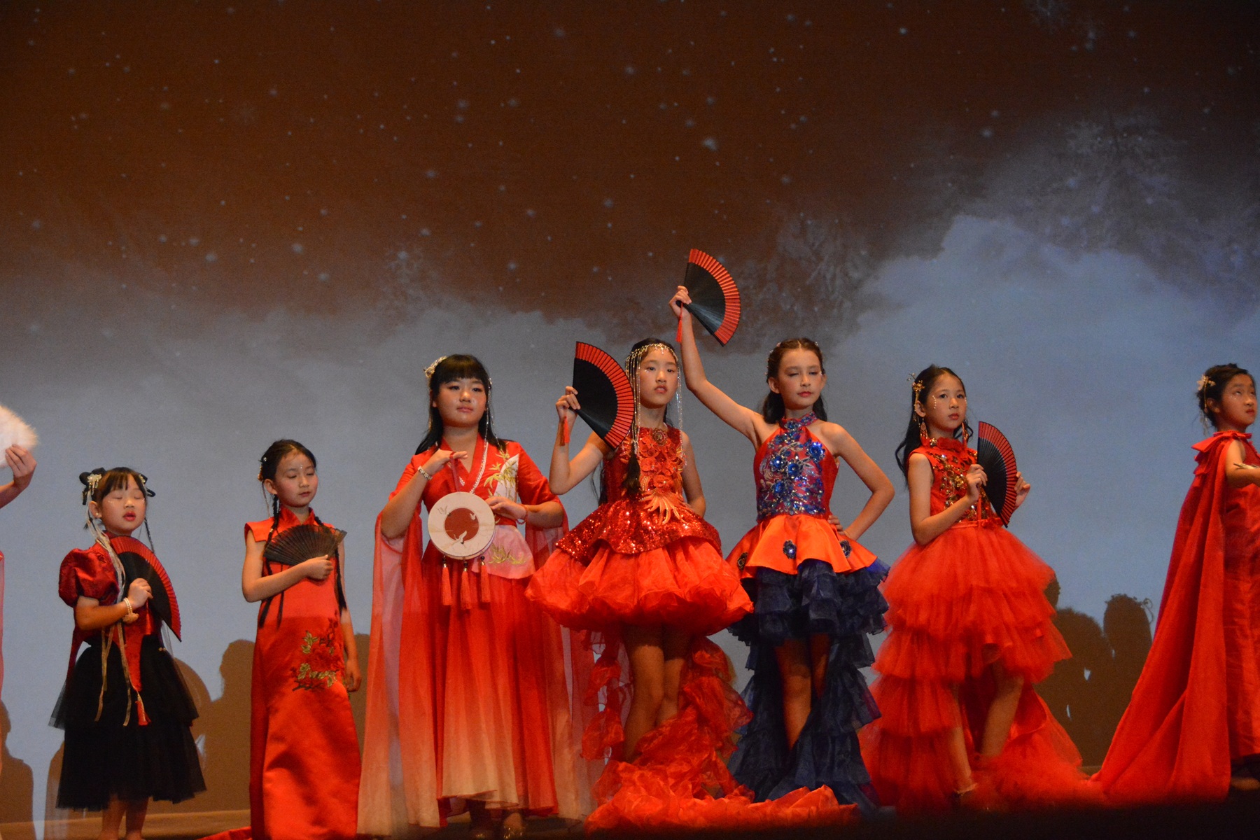 2026 02 21 16 红秀